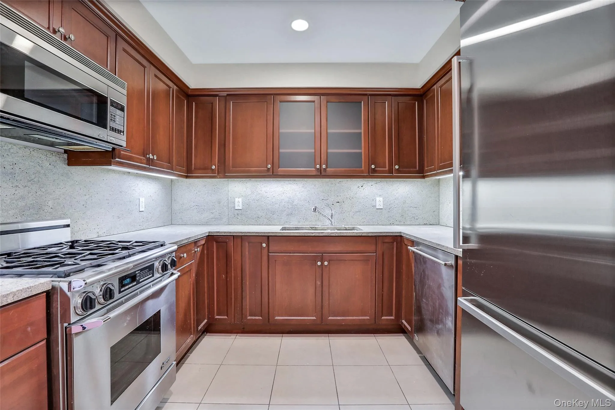 10 City Place, White Plains, NY, 2 Bedrooms Bedrooms, 7 Rooms Rooms,2 BathroomsBathrooms,Residential Lease,For Rent,City,0,980107 10 City Place, White Plains, NY, 2 Bedrooms Bedrooms, 7 Rooms Rooms,2 BathroomsBathrooms,Residential Lease,For Rent,City,0,980107