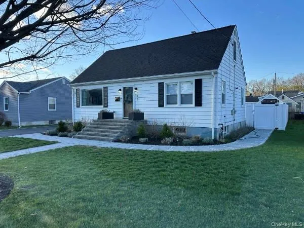 42 Main Street, Stony Point, NY, 4 Bedrooms Bedrooms, 8 Rooms Rooms,2 BathroomsBathrooms,Residential Lease,For Rent,Main,0,980113 42 Main Street, Stony Point, NY, 4 Bedrooms Bedrooms, 8 Rooms Rooms,2 BathroomsBathrooms,Residential Lease,For Rent,Main,0,980113