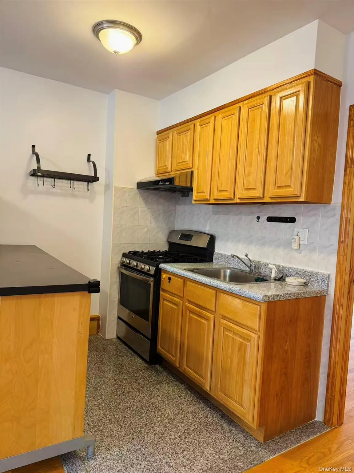 31-39 30th Street, New York, NY, 2 Bedrooms Bedrooms, 5 Rooms Rooms,1 BathroomBathrooms,Residential Lease,For Rent,30th,0,980117 31-39 30th Street, New York, NY, 2 Bedrooms Bedrooms, 5 Rooms Rooms,1 BathroomBathrooms,Residential Lease,For Rent,30th,0,980117