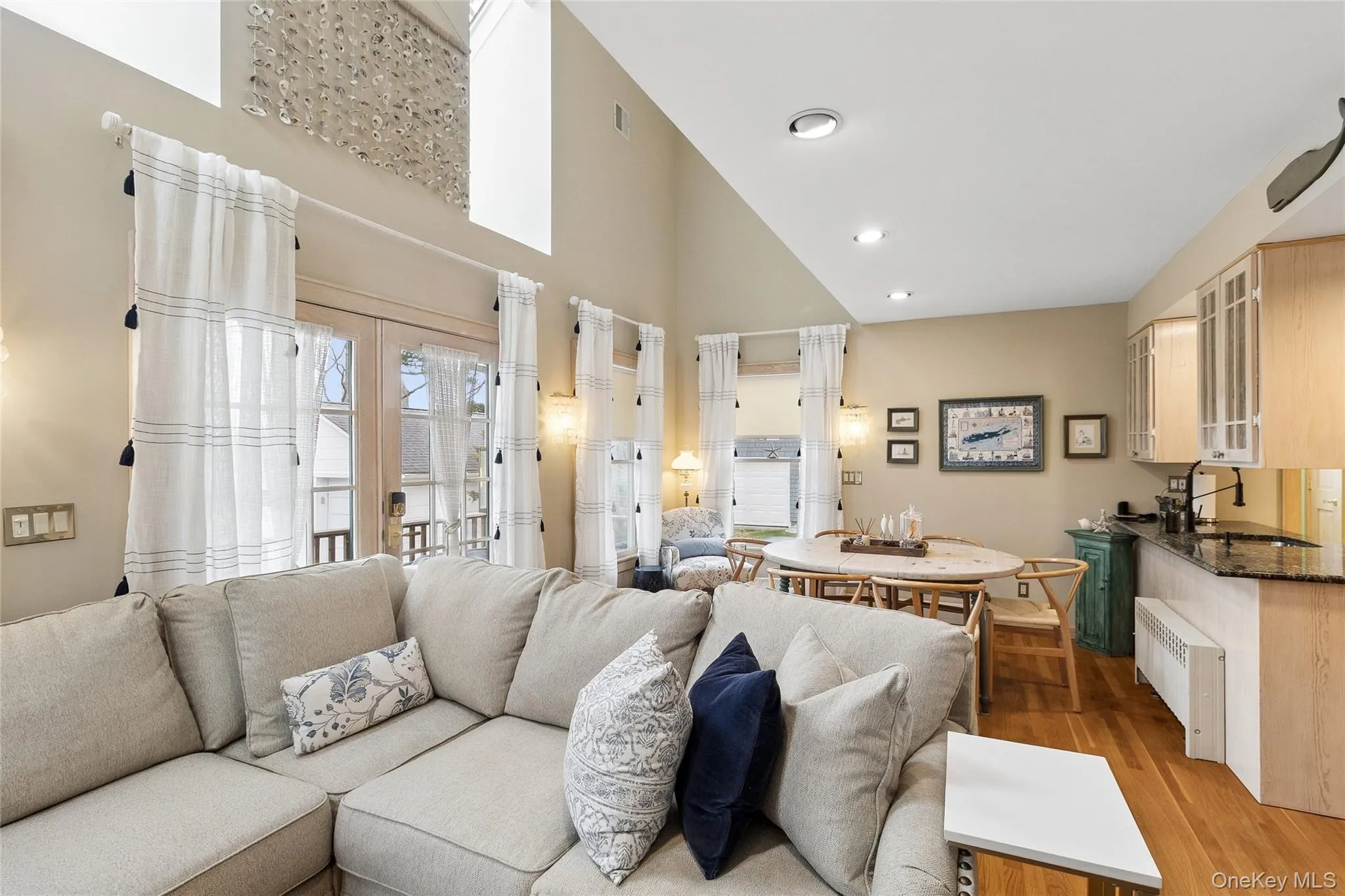 1050 Pine Avenue, Southold, NY, 3 Bedrooms Bedrooms, 7 Rooms Rooms,2 BathroomsBathrooms,Residential Lease,For Rent,Pine,0,980127 1050 Pine Avenue, Southold, NY, 3 Bedrooms Bedrooms, 7 Rooms Rooms,2 BathroomsBathrooms,Residential Lease,For Rent,Pine,0,980127