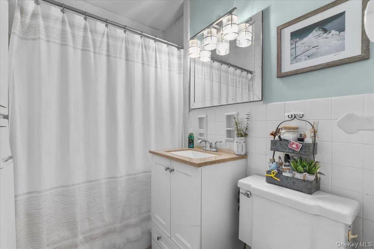 5900 Arlington Avenue, New York, NY, 1 Bedroom Bedrooms, 3 Rooms Rooms,1 BathroomBathrooms,Residential Sale,For Rent,Arlington,0,980130 5900 Arlington Avenue, New York, NY, 1 Bedroom Bedrooms, 3 Rooms Rooms,1 BathroomBathrooms,Residential Sale,For Rent,Arlington,0,980130