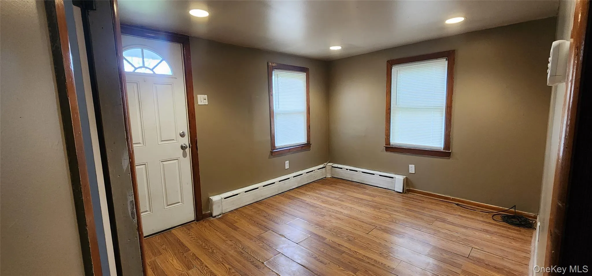51 Hackensack Road, Brookhaven, NY, 2 Bedrooms Bedrooms, 4 Rooms Rooms,1 BathroomBathrooms,Residential Sale,For Rent,Hackensack,0,980135 51 Hackensack Road, Brookhaven, NY, 2 Bedrooms Bedrooms, 4 Rooms Rooms,1 BathroomBathrooms,Residential Sale,For Rent,Hackensack,0,980135