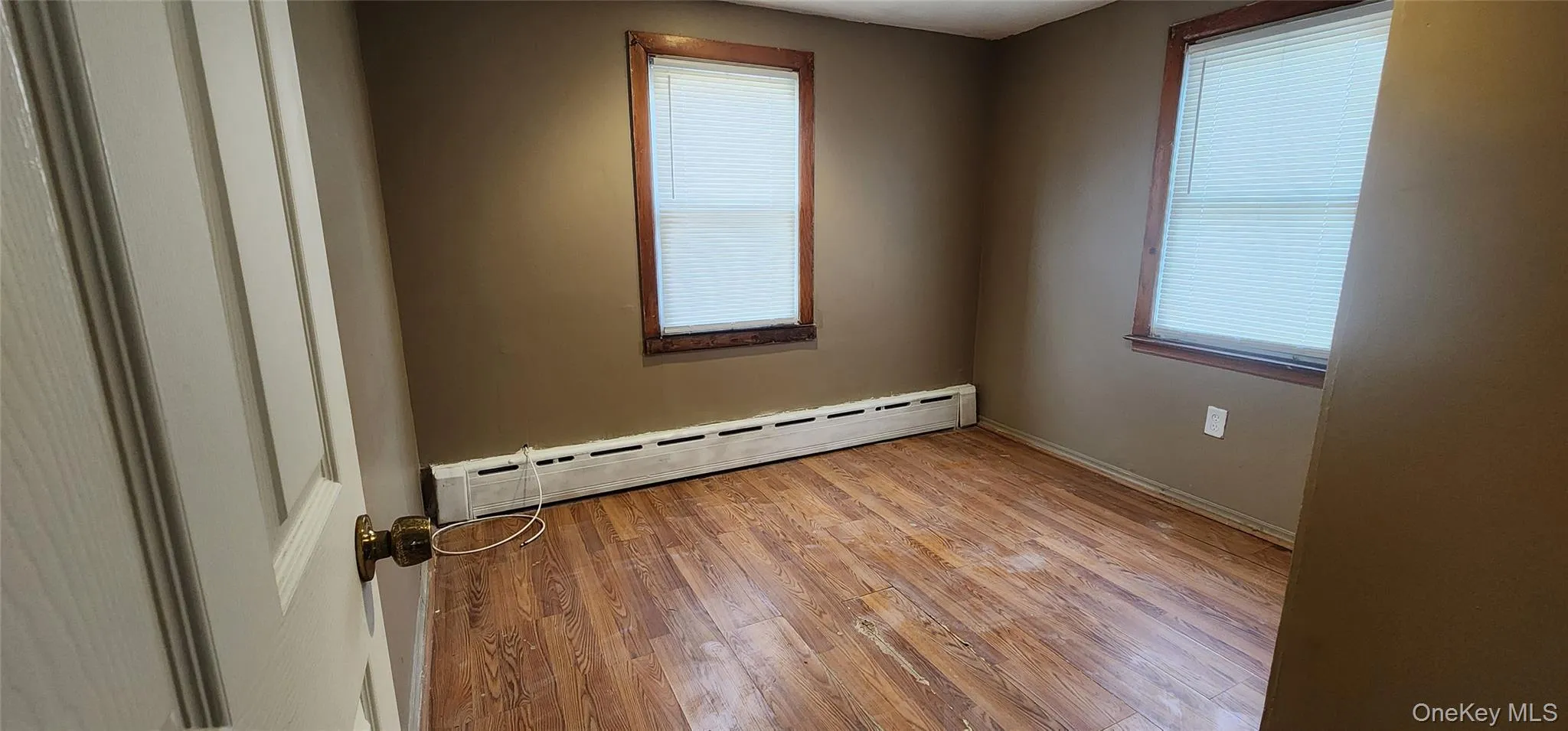 51 Hackensack Road, Brookhaven, NY, 2 Bedrooms Bedrooms, 4 Rooms Rooms,1 BathroomBathrooms,Residential Sale,For Rent,Hackensack,0,980135 51 Hackensack Road, Brookhaven, NY, 2 Bedrooms Bedrooms, 4 Rooms Rooms,1 BathroomBathrooms,Residential Sale,For Rent,Hackensack,0,980135