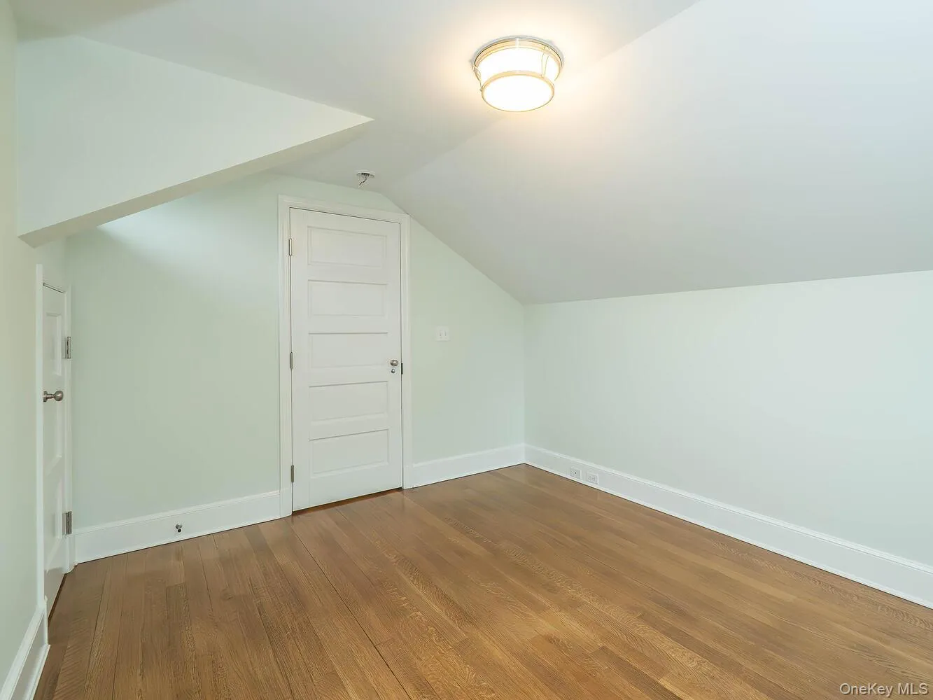 29 Birch Street, Oyster Bay, NY, 4 Bedrooms Bedrooms, 10 Rooms Rooms,4 BathroomsBathrooms,Residential Lease,For Rent,Birch,0,980148 29 Birch Street, Oyster Bay, NY, 4 Bedrooms Bedrooms, 10 Rooms Rooms,4 BathroomsBathrooms,Residential Lease,For Rent,Birch,0,980148