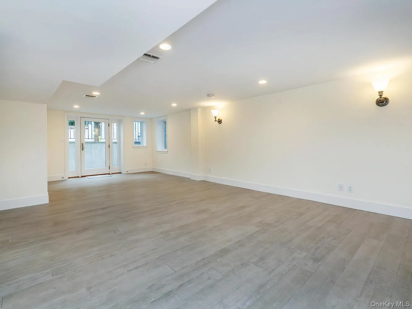 29 Birch Street, Oyster Bay, NY, 4 Bedrooms Bedrooms, 10 Rooms Rooms,4 BathroomsBathrooms,Residential Lease,For Rent,Birch,0,980148 29 Birch Street, Oyster Bay, NY, 4 Bedrooms Bedrooms, 10 Rooms Rooms,4 BathroomsBathrooms,Residential Lease,For Rent,Birch,0,980148