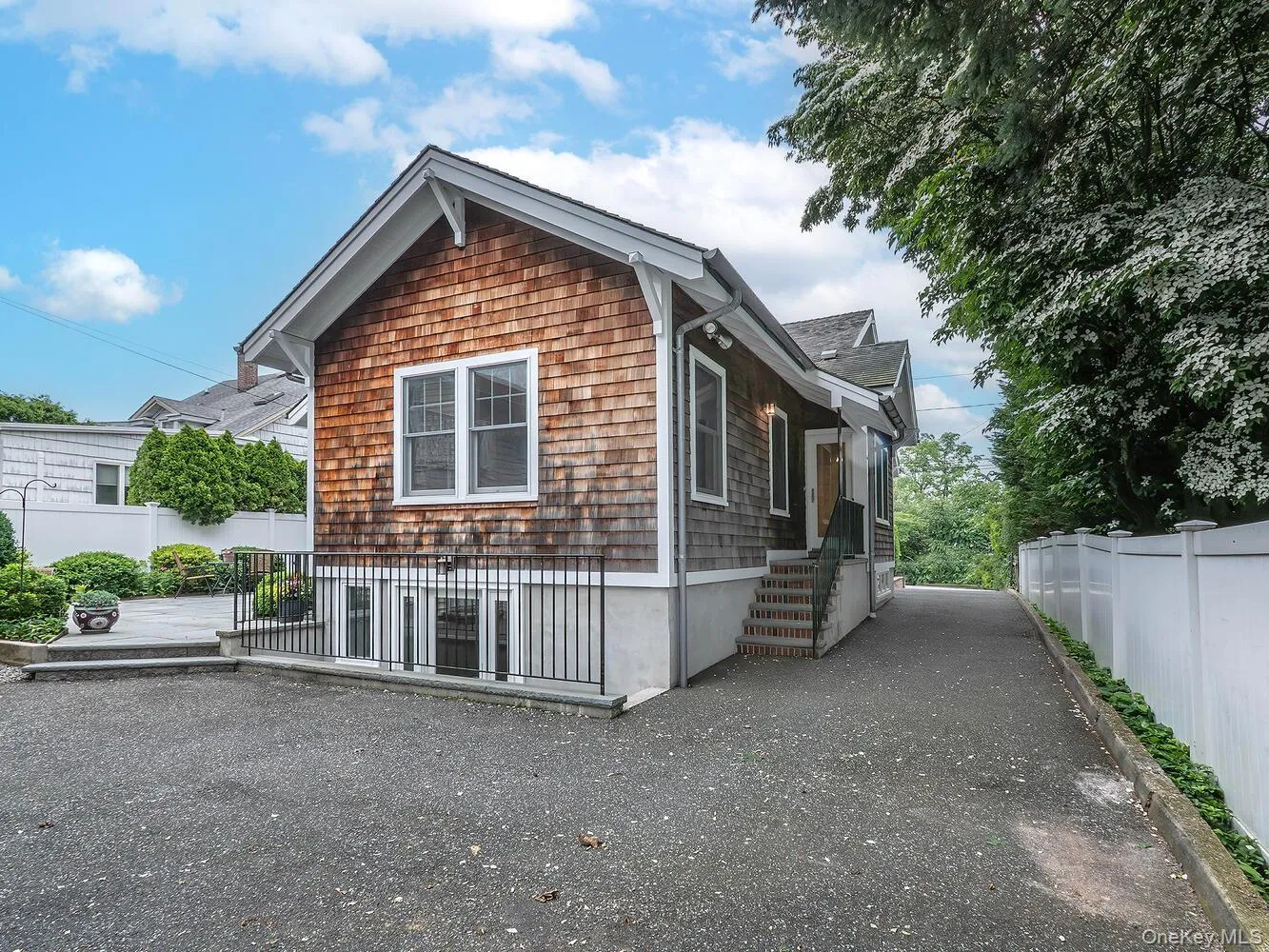 29 Birch Street, Oyster Bay, NY, 4 Bedrooms Bedrooms, 10 Rooms Rooms,4 BathroomsBathrooms,Residential Lease,For Rent,Birch,0,980148 29 Birch Street, Oyster Bay, NY, 4 Bedrooms Bedrooms, 10 Rooms Rooms,4 BathroomsBathrooms,Residential Lease,For Rent,Birch,0,980148