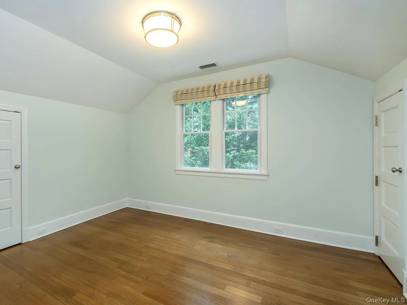 29 Birch Street, Oyster Bay, NY, 4 Bedrooms Bedrooms, 10 Rooms Rooms,4 BathroomsBathrooms,Residential Lease,For Rent,Birch,0,980148 29 Birch Street, Oyster Bay, NY, 4 Bedrooms Bedrooms, 10 Rooms Rooms,4 BathroomsBathrooms,Residential Lease,For Rent,Birch,0,980148