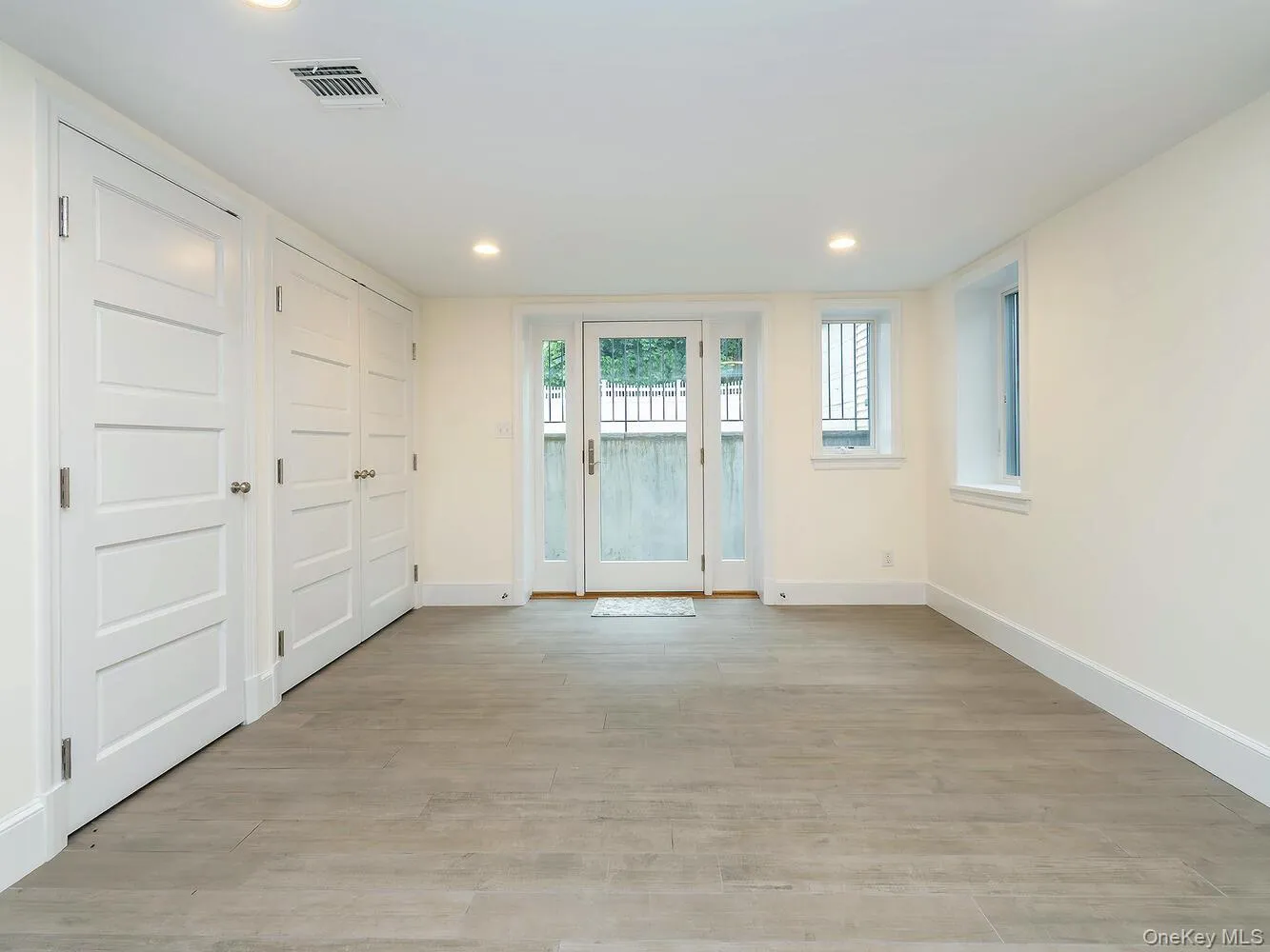 29 Birch Street, Oyster Bay, NY, 4 Bedrooms Bedrooms, 10 Rooms Rooms,4 BathroomsBathrooms,Residential Lease,For Rent,Birch,0,980148 29 Birch Street, Oyster Bay, NY, 4 Bedrooms Bedrooms, 10 Rooms Rooms,4 BathroomsBathrooms,Residential Lease,For Rent,Birch,0,980148