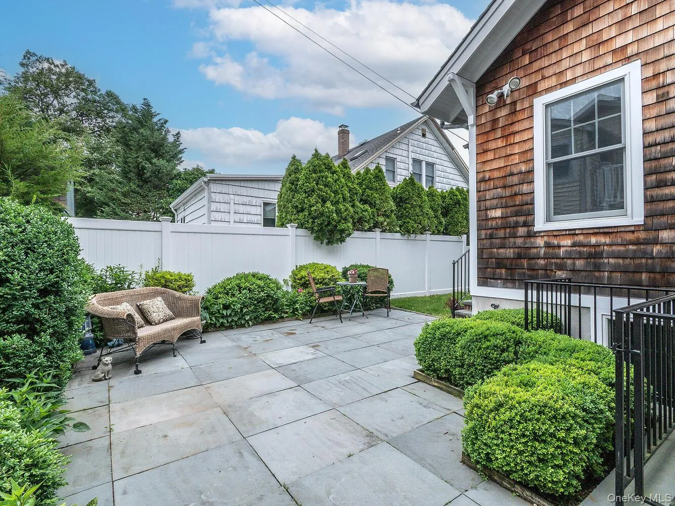29 Birch Street, Oyster Bay, NY, 4 Bedrooms Bedrooms, 10 Rooms Rooms,4 BathroomsBathrooms,Residential Lease,For Rent,Birch,0,980148 29 Birch Street, Oyster Bay, NY, 4 Bedrooms Bedrooms, 10 Rooms Rooms,4 BathroomsBathrooms,Residential Lease,For Rent,Birch,0,980148
