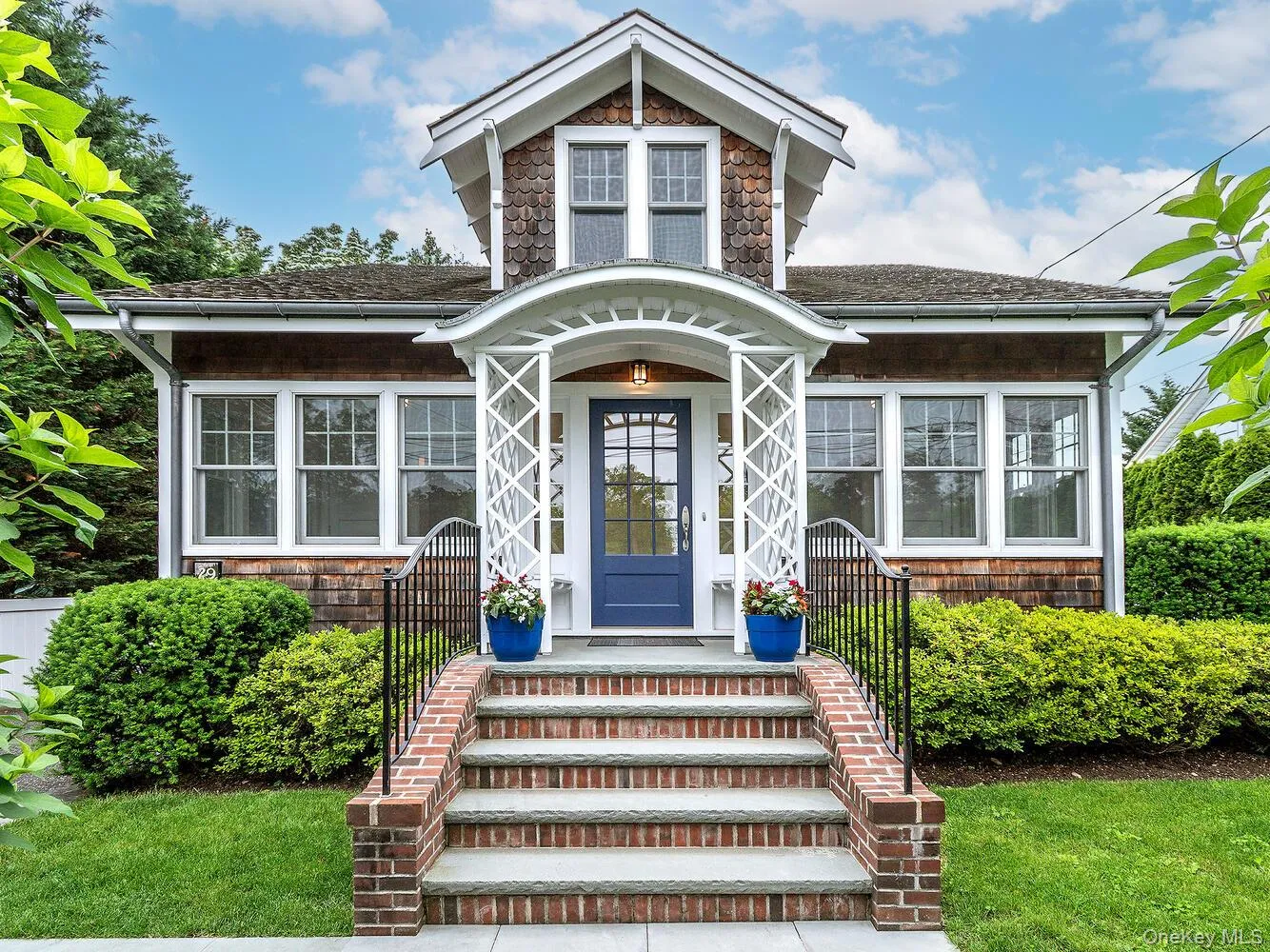 29 Birch Street, Oyster Bay, NY, 4 Bedrooms Bedrooms, 10 Rooms Rooms,4 BathroomsBathrooms,Residential Lease,For Rent,Birch,0,980148 29 Birch Street, Oyster Bay, NY, 4 Bedrooms Bedrooms, 10 Rooms Rooms,4 BathroomsBathrooms,Residential Lease,For Rent,Birch,0,980148