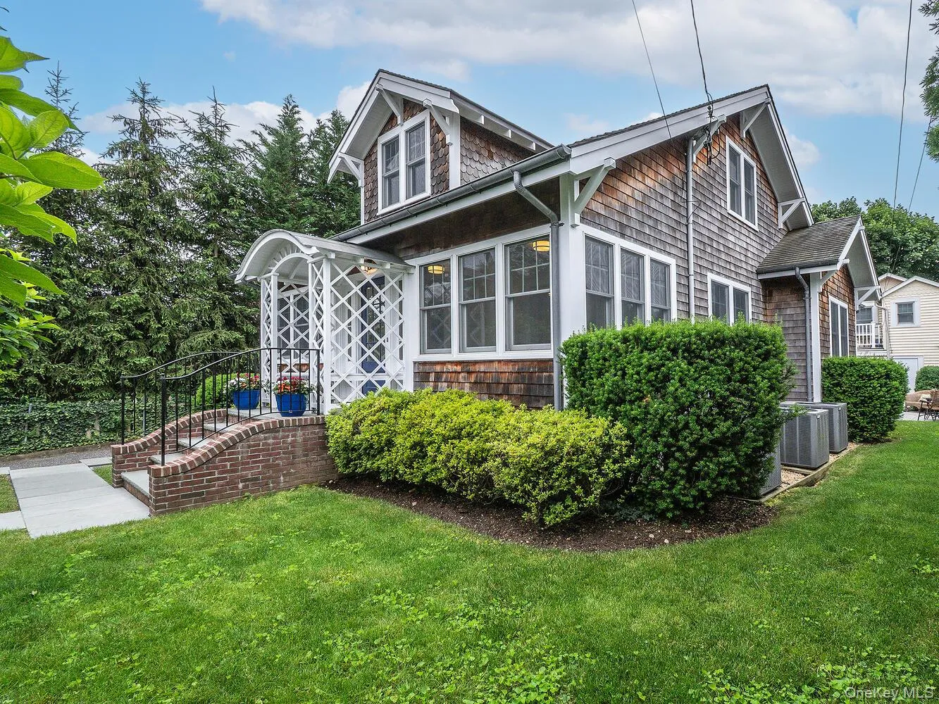 29 Birch Street, Oyster Bay, NY, 4 Bedrooms Bedrooms, 10 Rooms Rooms,4 BathroomsBathrooms,Residential Lease,For Rent,Birch,0,980148 29 Birch Street, Oyster Bay, NY, 4 Bedrooms Bedrooms, 10 Rooms Rooms,4 BathroomsBathrooms,Residential Lease,For Rent,Birch,0,980148