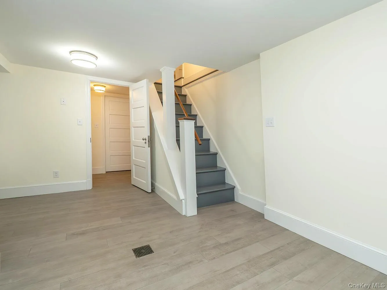 29 Birch Street, Oyster Bay, NY, 4 Bedrooms Bedrooms, 10 Rooms Rooms,4 BathroomsBathrooms,Residential Lease,For Rent,Birch,0,980148 29 Birch Street, Oyster Bay, NY, 4 Bedrooms Bedrooms, 10 Rooms Rooms,4 BathroomsBathrooms,Residential Lease,For Rent,Birch,0,980148