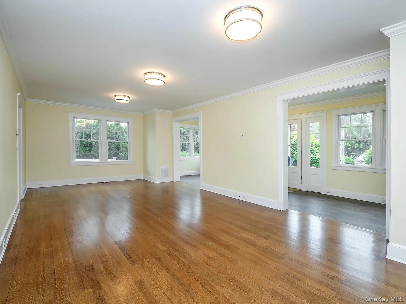 29 Birch Street, Oyster Bay, NY, 4 Bedrooms Bedrooms, 10 Rooms Rooms,4 BathroomsBathrooms,Residential Lease,For Rent,Birch,0,980148 29 Birch Street, Oyster Bay, NY, 4 Bedrooms Bedrooms, 10 Rooms Rooms,4 BathroomsBathrooms,Residential Lease,For Rent,Birch,0,980148