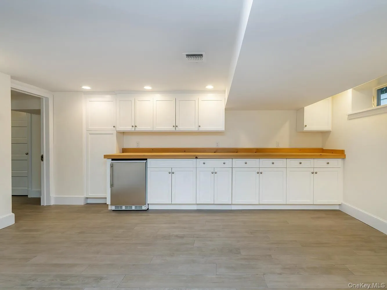 29 Birch Street, Oyster Bay, NY, 4 Bedrooms Bedrooms, 10 Rooms Rooms,4 BathroomsBathrooms,Residential Lease,For Rent,Birch,0,980148 29 Birch Street, Oyster Bay, NY, 4 Bedrooms Bedrooms, 10 Rooms Rooms,4 BathroomsBathrooms,Residential Lease,For Rent,Birch,0,980148