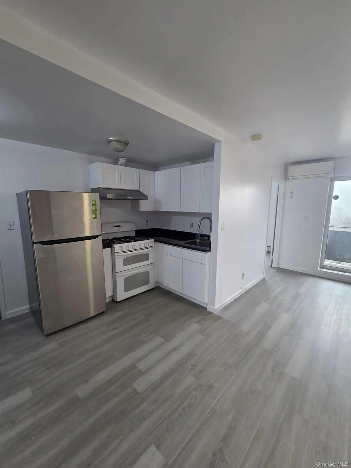 140-37 Cherry Avenue, New York, NY, 2 Bedrooms Bedrooms, 5 Rooms Rooms,2 BathroomsBathrooms,Residential Sale,For Rent,Cherry,0,980150 140-37 Cherry Avenue, New York, NY, 2 Bedrooms Bedrooms, 5 Rooms Rooms,2 BathroomsBathrooms,Residential Sale,For Rent,Cherry,0,980150