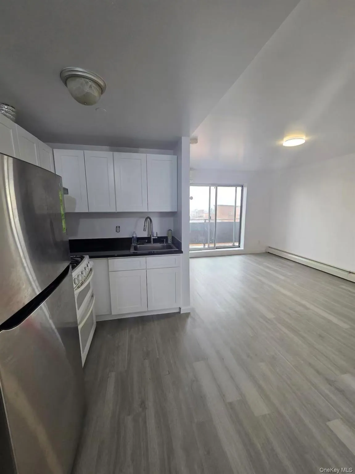 140-37 Cherry Avenue, New York, NY, 2 Bedrooms Bedrooms, 5 Rooms Rooms,2 BathroomsBathrooms,Residential Sale,For Rent,Cherry,0,980150 140-37 Cherry Avenue, New York, NY, 2 Bedrooms Bedrooms, 5 Rooms Rooms,2 BathroomsBathrooms,Residential Sale,For Rent,Cherry,0,980150