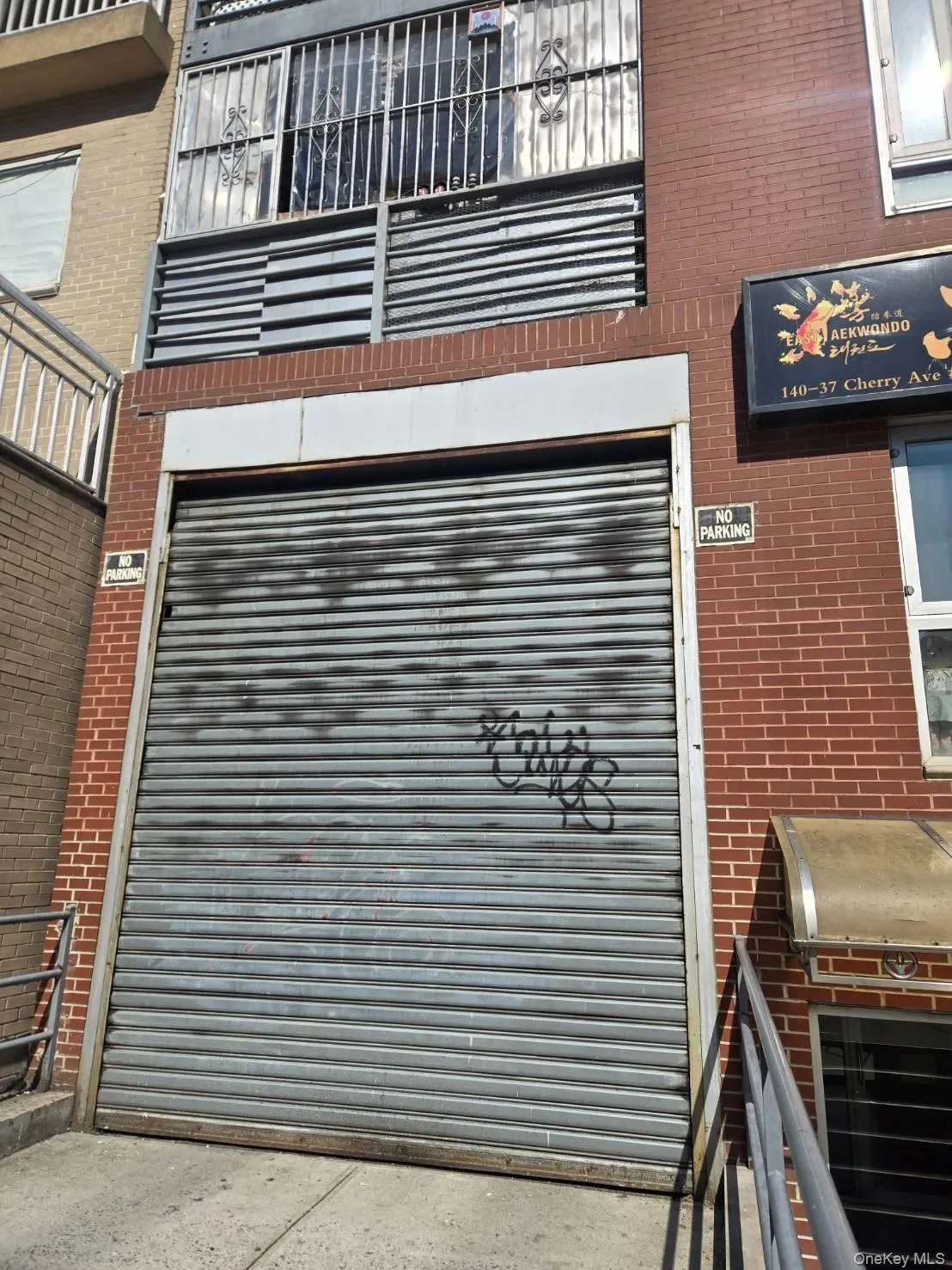 140-37 Cherry Avenue, New York, NY, 2 Bedrooms Bedrooms, 5 Rooms Rooms,2 BathroomsBathrooms,Residential Sale,For Rent,Cherry,0,980150 140-37 Cherry Avenue, New York, NY, 2 Bedrooms Bedrooms, 5 Rooms Rooms,2 BathroomsBathrooms,Residential Sale,For Rent,Cherry,0,980150