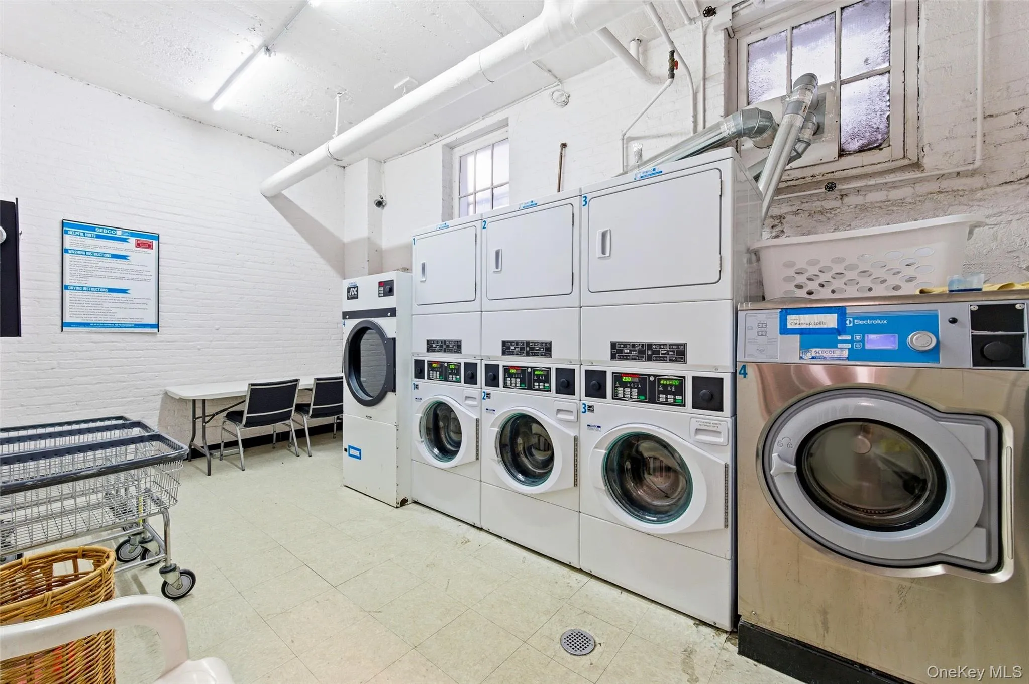 4006 7th Avenue, New York, NY, 1 Bedroom Bedrooms, 3 Rooms Rooms,1 BathroomBathrooms,Residential Lease,For Rent,7th,0,980152 4006 7th Avenue, New York, NY, 1 Bedroom Bedrooms, 3 Rooms Rooms,1 BathroomBathrooms,Residential Lease,For Rent,7th,0,980152