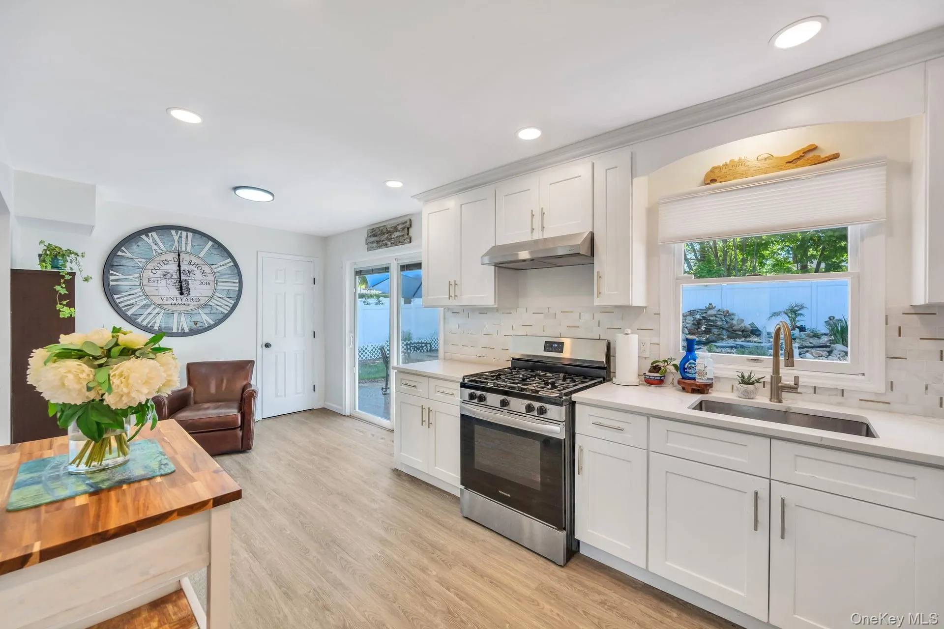 33 Wiltshire Drive, Huntington, NY, 4 Bedrooms Bedrooms, 9 Rooms Rooms,2 BathroomsBathrooms,Residential,For Rent,Wiltshire,0,980165 33 Wiltshire Drive, Huntington, NY, 4 Bedrooms Bedrooms, 9 Rooms Rooms,2 BathroomsBathrooms,Residential,For Rent,Wiltshire,0,980165