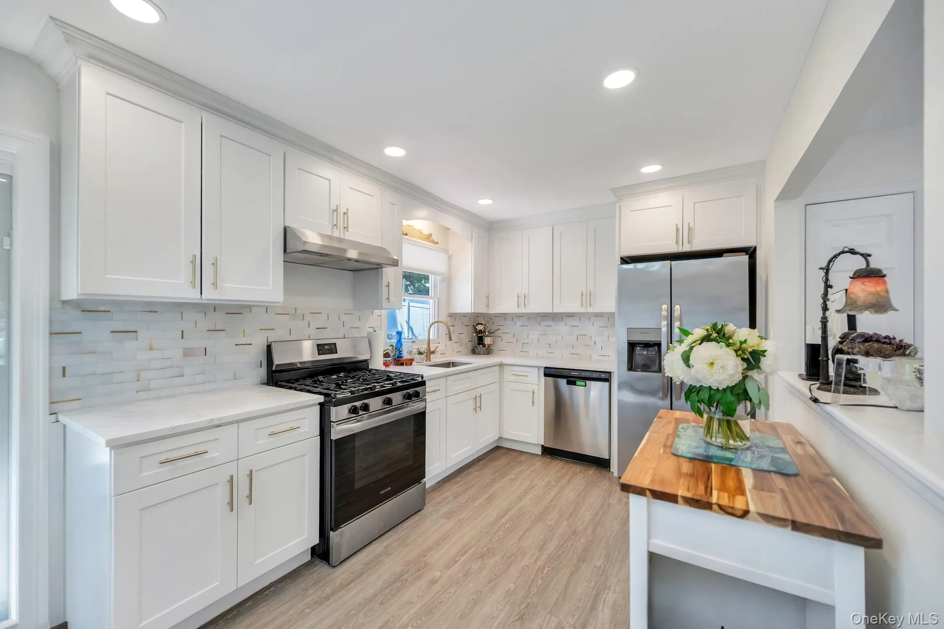 33 Wiltshire Drive, Huntington, NY, 4 Bedrooms Bedrooms, 9 Rooms Rooms,2 BathroomsBathrooms,Residential,For Rent,Wiltshire,0,980165 33 Wiltshire Drive, Huntington, NY, 4 Bedrooms Bedrooms, 9 Rooms Rooms,2 BathroomsBathrooms,Residential,For Rent,Wiltshire,0,980165