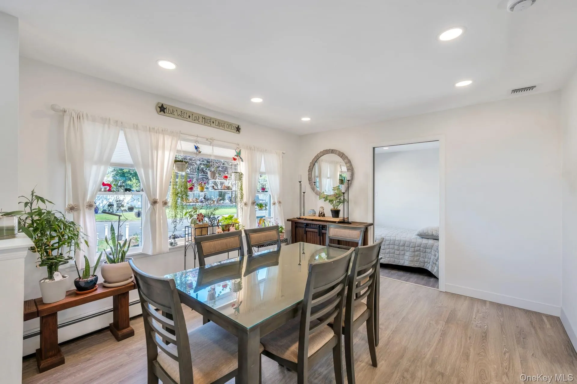 33 Wiltshire Drive, Huntington, NY, 4 Bedrooms Bedrooms, 9 Rooms Rooms,2 BathroomsBathrooms,Residential,For Rent,Wiltshire,0,980165 33 Wiltshire Drive, Huntington, NY, 4 Bedrooms Bedrooms, 9 Rooms Rooms,2 BathroomsBathrooms,Residential,For Rent,Wiltshire,0,980165