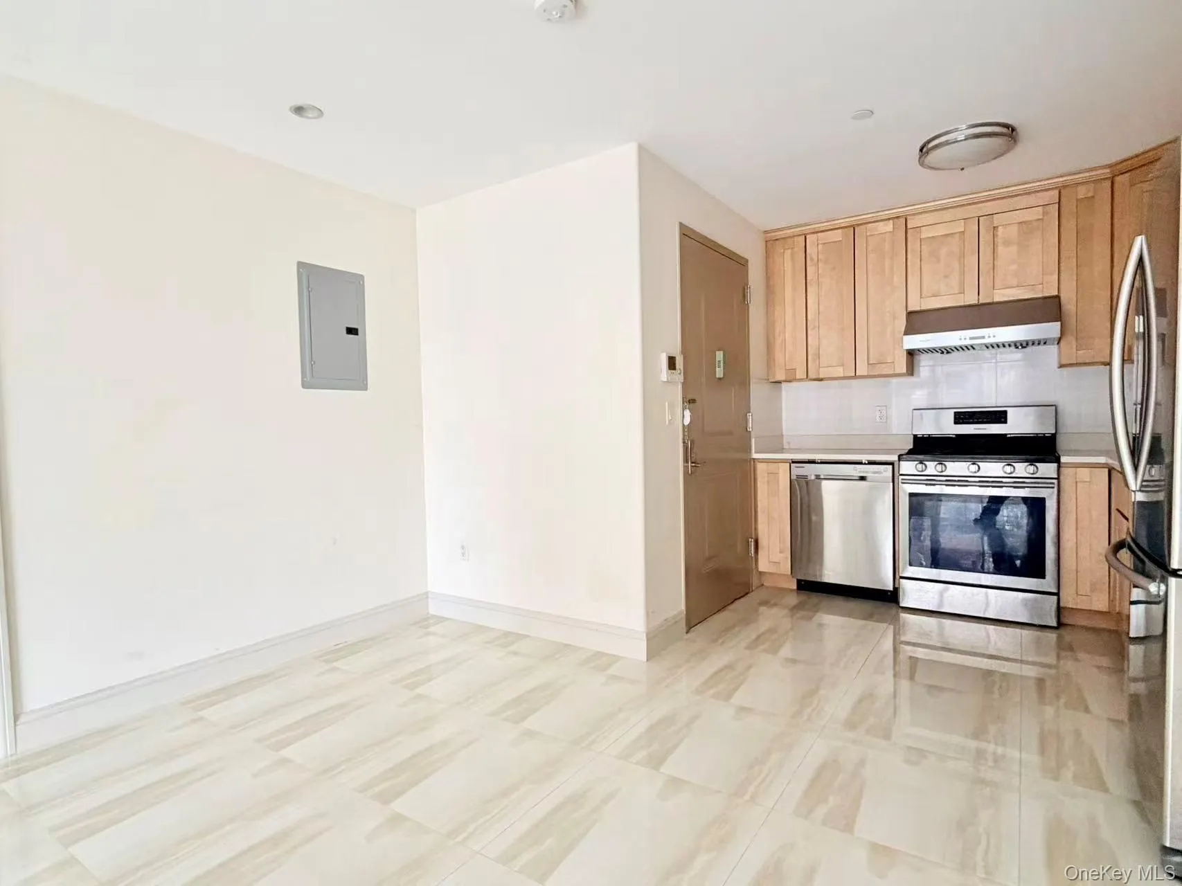 65-38 Austin Street, New York, NY, 2 Bedrooms Bedrooms, 5 Rooms Rooms,2 BathroomsBathrooms,Residential,For Rent,Austin,0,980168 65-38 Austin Street, New York, NY, 2 Bedrooms Bedrooms, 5 Rooms Rooms,2 BathroomsBathrooms,Residential,For Rent,Austin,0,980168