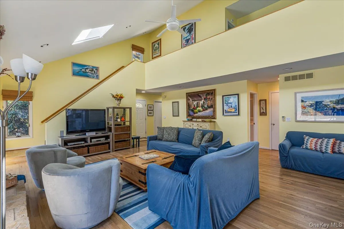 9 Cedarfield Lane, Southampton, NY, 4 Bedrooms Bedrooms, 11 Rooms Rooms,4 BathroomsBathrooms,Residential Lease,For Rent,Cedarfield,0,980180 9 Cedarfield Lane, Southampton, NY, 4 Bedrooms Bedrooms, 11 Rooms Rooms,4 BathroomsBathrooms,Residential Lease,For Rent,Cedarfield,0,980180