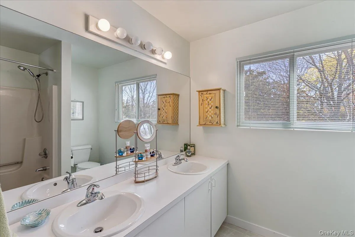 en suite bathroom en suite bathroom