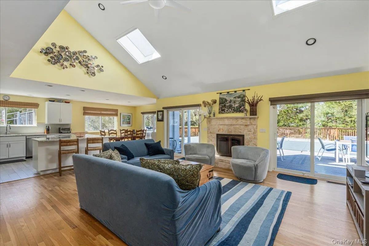 9 Cedarfield Lane, Southampton, NY, 4 Bedrooms Bedrooms, 11 Rooms Rooms,4 BathroomsBathrooms,Residential Lease,For Rent,Cedarfield,0,980180 9 Cedarfield Lane, Southampton, NY, 4 Bedrooms Bedrooms, 11 Rooms Rooms,4 BathroomsBathrooms,Residential Lease,For Rent,Cedarfield,0,980180