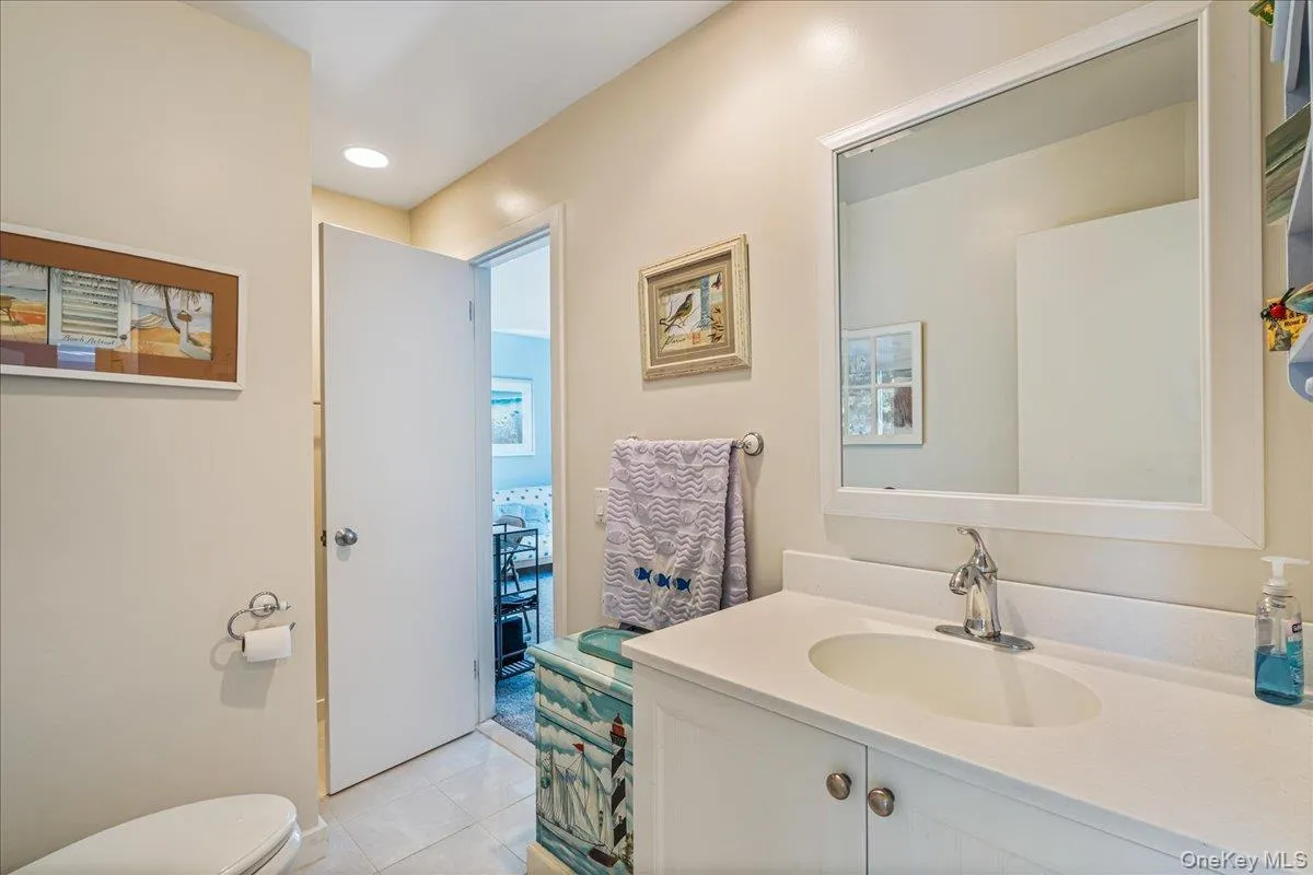 1st floor, w shower 1st floor, w shower