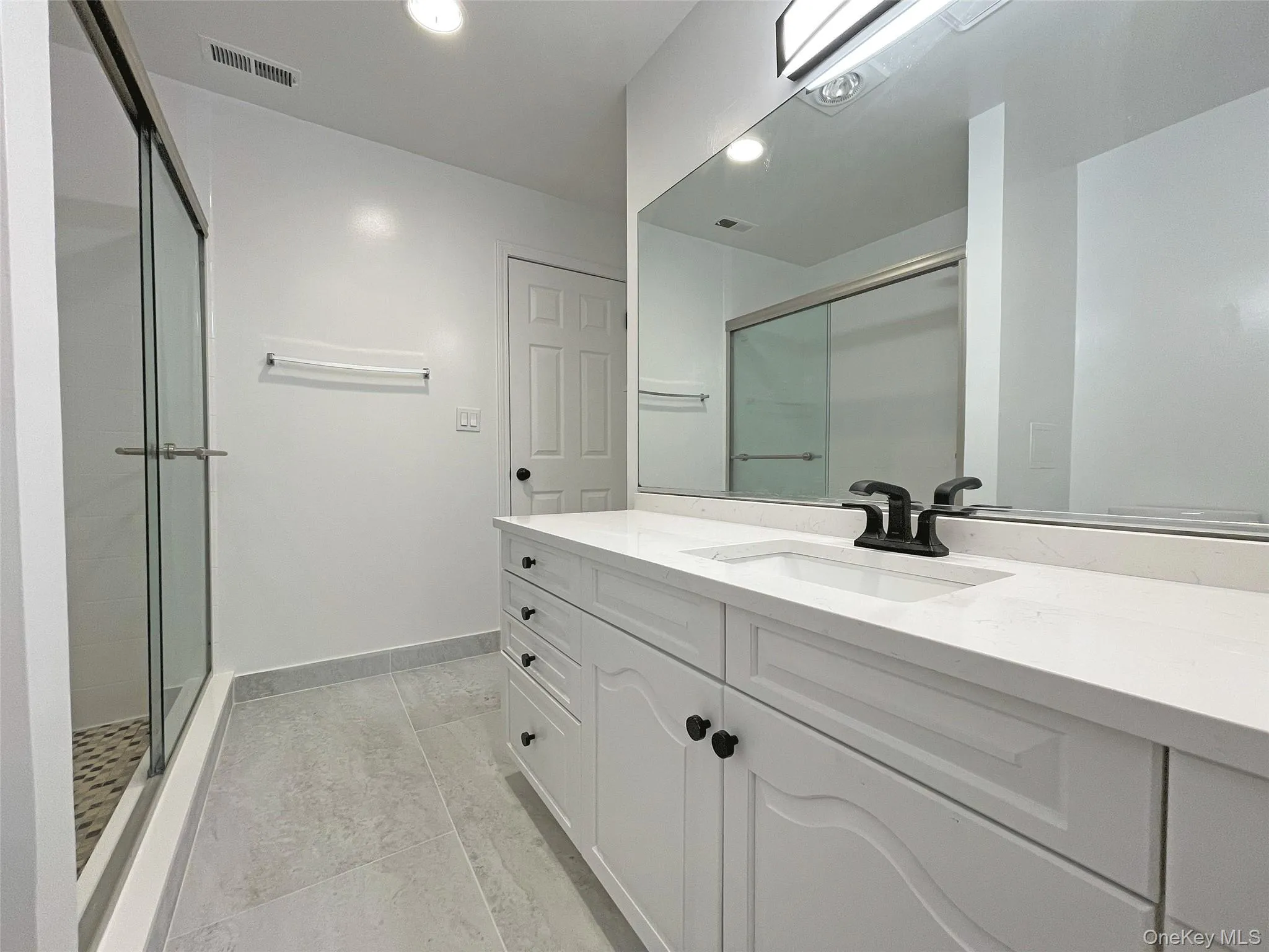 28 Home Place, Greenwich, CT, 3 Bedrooms Bedrooms, 6 Rooms Rooms,2 BathroomsBathrooms,Residential Lease,For Rent,Home Place,0,980189 28 Home Place, Greenwich, CT, 3 Bedrooms Bedrooms, 6 Rooms Rooms,2 BathroomsBathrooms,Residential Lease,For Rent,Home Place,0,980189