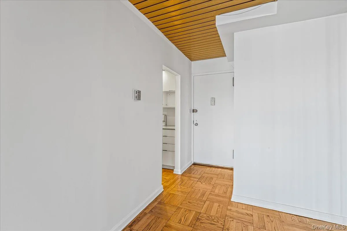 18-15 215th Street, New York, NY, 1 Bedroom Bedrooms, 3 Rooms Rooms,1 BathroomBathrooms,Residential Sale,For Rent,215th,0,980191 18-15 215th Street, New York, NY, 1 Bedroom Bedrooms, 3 Rooms Rooms,1 BathroomBathrooms,Residential Sale,For Rent,215th,0,980191