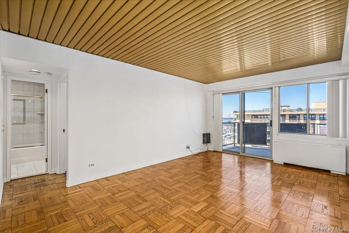 18-15 215th Street, New York, NY, 1 Bedroom Bedrooms, 3 Rooms Rooms,1 BathroomBathrooms,Residential Sale,For Rent,215th,0,980191 18-15 215th Street, New York, NY, 1 Bedroom Bedrooms, 3 Rooms Rooms,1 BathroomBathrooms,Residential Sale,For Rent,215th,0,980191
