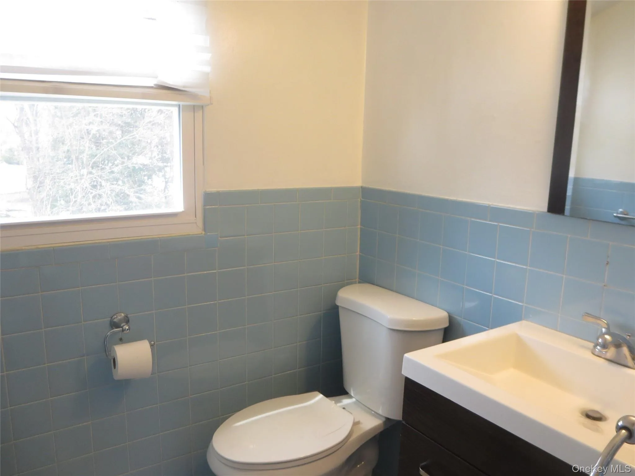 327 Town Line Road, Huntington, NY, 4 Bedrooms Bedrooms, 9 Rooms Rooms,2 BathroomsBathrooms,Residential Lease,For Rent,Town Line,0,980200 327 Town Line Road, Huntington, NY, 4 Bedrooms Bedrooms, 9 Rooms Rooms,2 BathroomsBathrooms,Residential Lease,For Rent,Town Line,0,980200