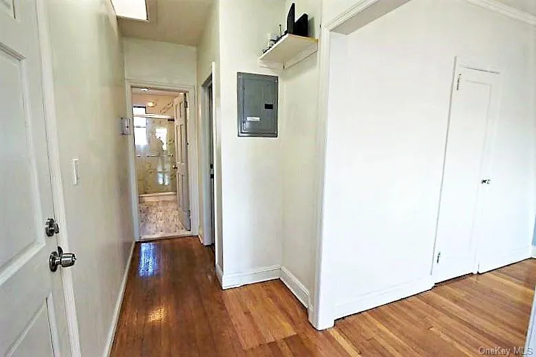 42-10 50th Avenue, New York, NY, 1 Bedroom Bedrooms, 3 Rooms Rooms,1 BathroomBathrooms,Residential Lease,For Rent,50th,0,980244 42-10 50th Avenue, New York, NY, 1 Bedroom Bedrooms, 3 Rooms Rooms,1 BathroomBathrooms,Residential Lease,For Rent,50th,0,980244