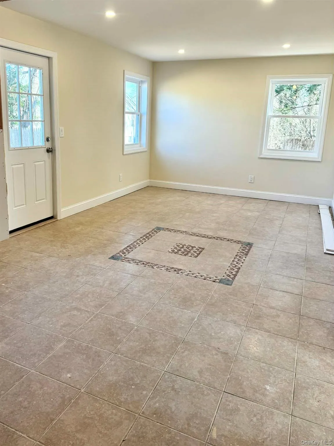 31 Perry Lane, Babylon, NY, 2 Bedrooms Bedrooms, 4 Rooms Rooms,1 BathroomBathrooms,Residential Lease,For Rent,Perry,0,980256 31 Perry Lane, Babylon, NY, 2 Bedrooms Bedrooms, 4 Rooms Rooms,1 BathroomBathrooms,Residential Lease,For Rent,Perry,0,980256