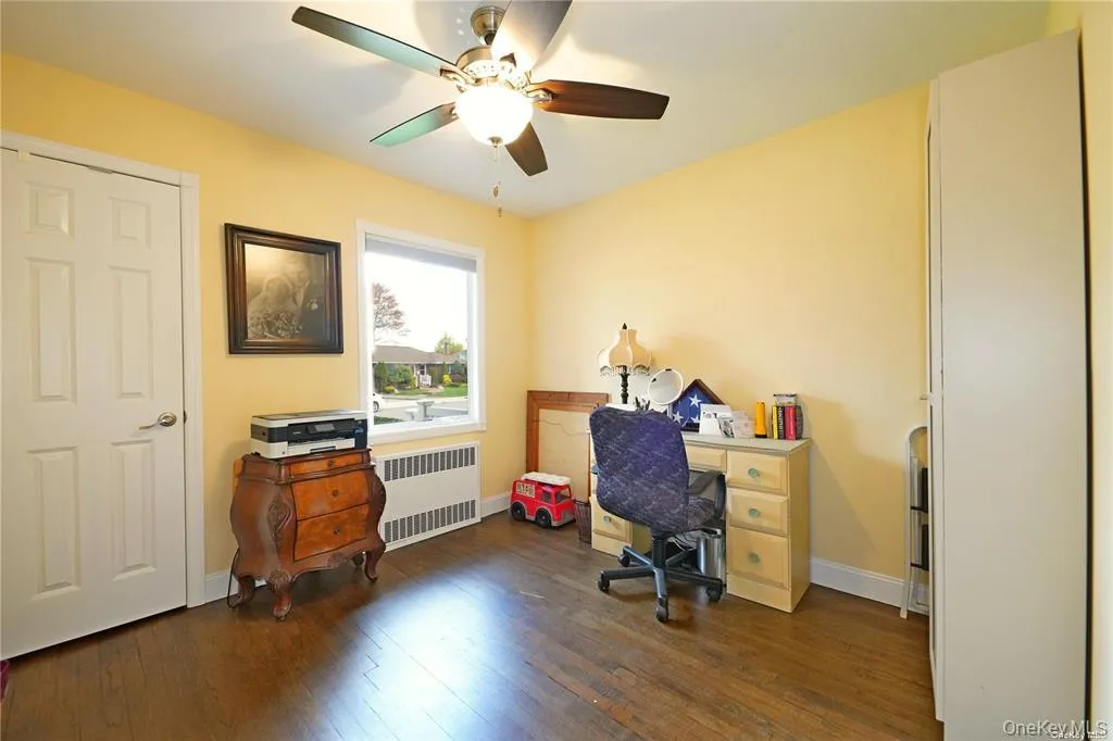 3918 Berger Avenue, Hempstead, NY, 3 Bedrooms Bedrooms, 8 Rooms Rooms,2 BathroomsBathrooms,Residential Lease,For Rent,Berger,0,980257 3918 Berger Avenue, Hempstead, NY, 3 Bedrooms Bedrooms, 8 Rooms Rooms,2 BathroomsBathrooms,Residential Lease,For Rent,Berger,0,980257