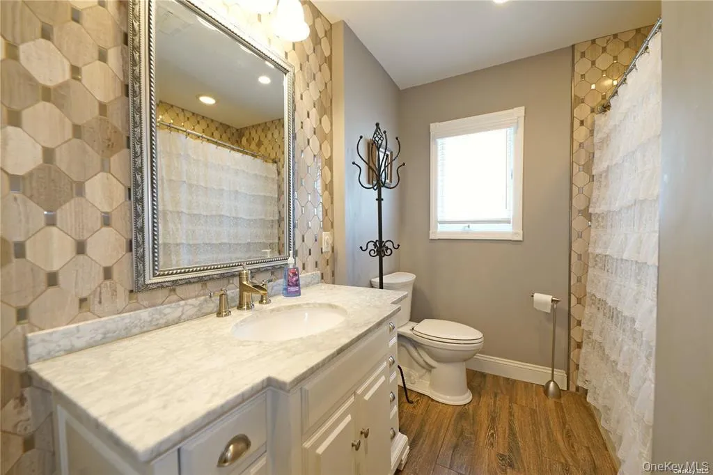 3918 Berger Avenue, Hempstead, NY, 3 Bedrooms Bedrooms, 8 Rooms Rooms,2 BathroomsBathrooms,Residential Lease,For Rent,Berger,0,980257 3918 Berger Avenue, Hempstead, NY, 3 Bedrooms Bedrooms, 8 Rooms Rooms,2 BathroomsBathrooms,Residential Lease,For Rent,Berger,0,980257