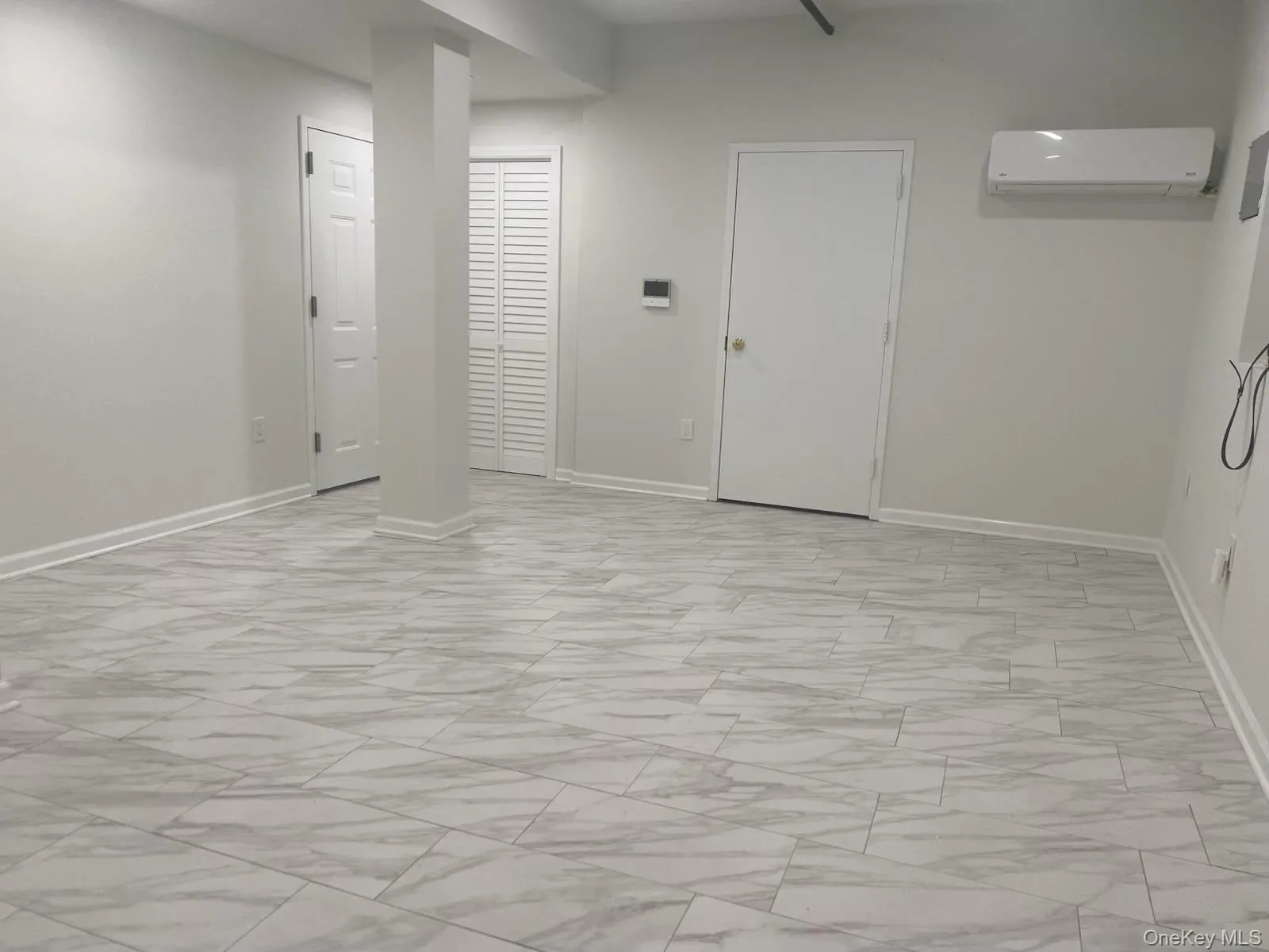 94 4th Avenue, Islip, NY, 2 Rooms Rooms,1 BathroomBathrooms,Residential Lease,For Rent,4th,0,980258 94 4th Avenue, Islip, NY, 2 Rooms Rooms,1 BathroomBathrooms,Residential Lease,For Rent,4th,0,980258