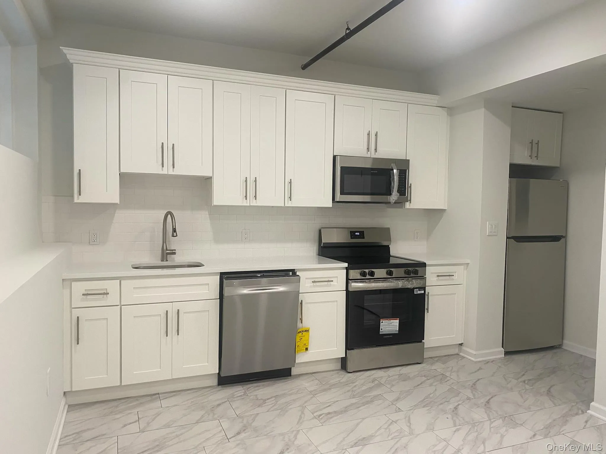 94 4th Avenue, Islip, NY, 2 Rooms Rooms,1 BathroomBathrooms,Residential Lease,For Rent,4th,0,980258 94 4th Avenue, Islip, NY, 2 Rooms Rooms,1 BathroomBathrooms,Residential Lease,For Rent,4th,0,980258