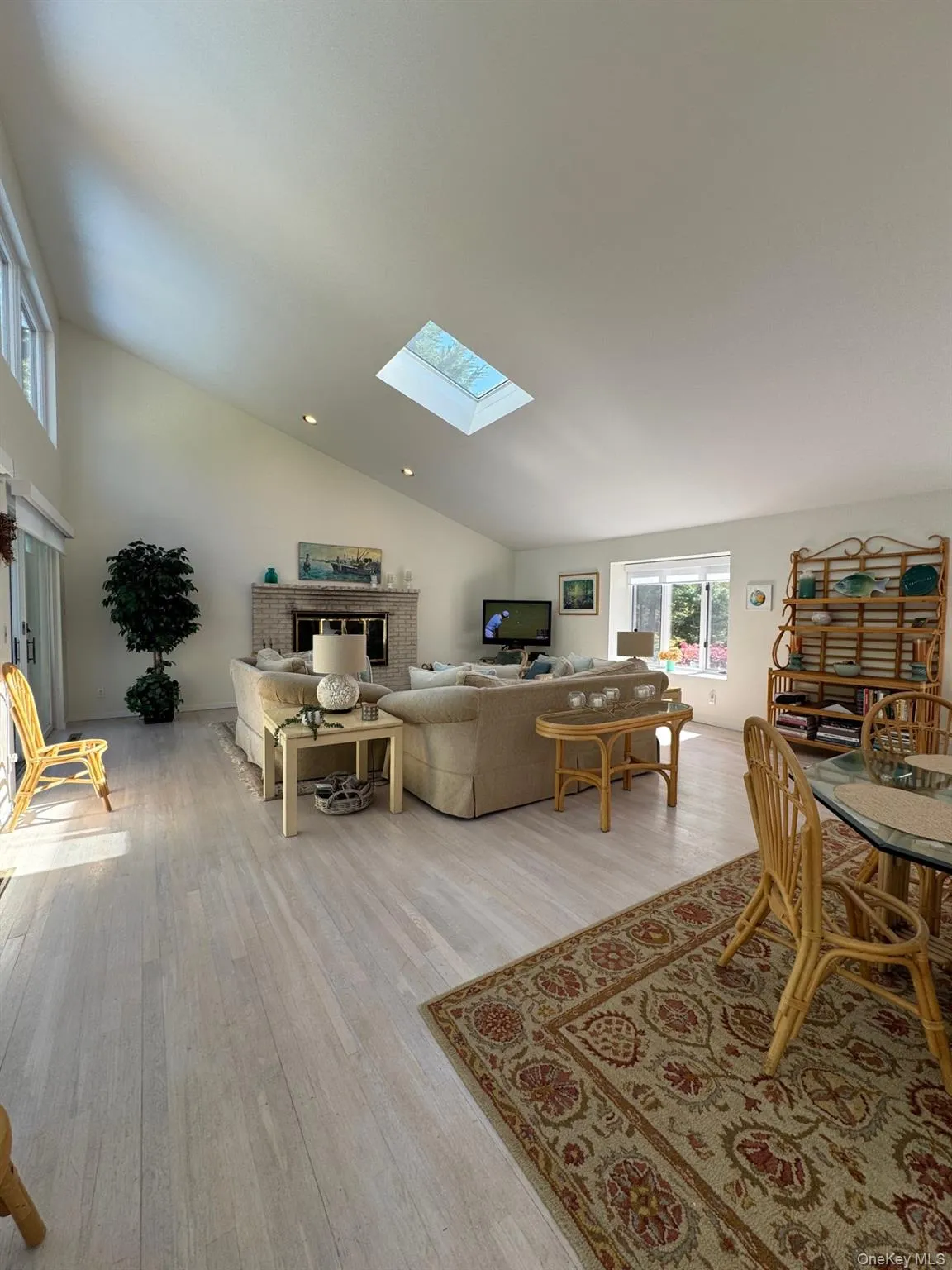 26 Woodedge Trail, Southampton, NY, 4 Bedrooms Bedrooms, 9 Rooms Rooms,3 BathroomsBathrooms,Residential Lease,For Rent,Woodedge,0,980259 26 Woodedge Trail, Southampton, NY, 4 Bedrooms Bedrooms, 9 Rooms Rooms,3 BathroomsBathrooms,Residential Lease,For Rent,Woodedge,0,980259