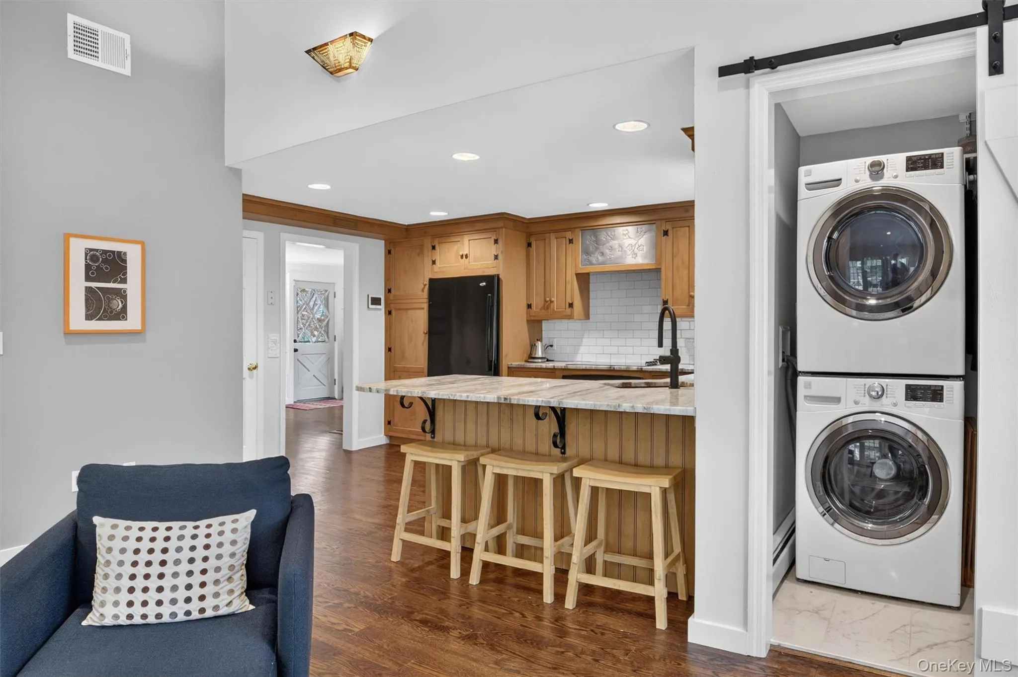 9 Sloehidden Road, Mount Pleasant, NY, 3 Bedrooms Bedrooms, 10 Rooms Rooms,1 BathroomBathrooms,Residential,For Rent,Sloehidden,0,980262 9 Sloehidden Road, Mount Pleasant, NY, 3 Bedrooms Bedrooms, 10 Rooms Rooms,1 BathroomBathrooms,Residential,For Rent,Sloehidden,0,980262