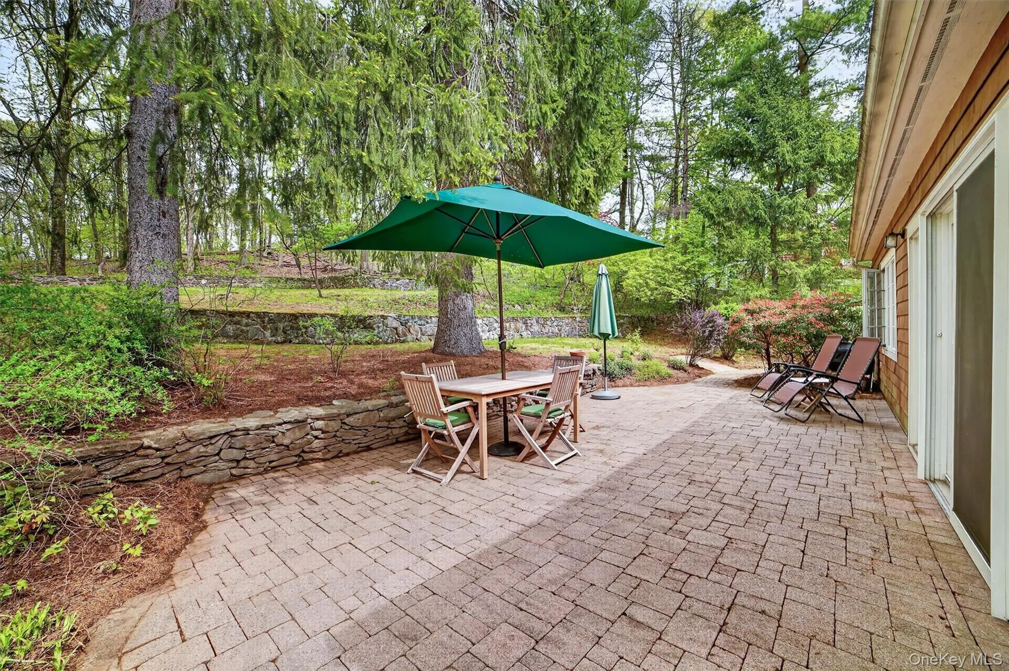 9 Sloehidden Road, Mount Pleasant, NY, 3 Bedrooms Bedrooms, 10 Rooms Rooms,1 BathroomBathrooms,Residential,For Rent,Sloehidden,0,980262 9 Sloehidden Road, Mount Pleasant, NY, 3 Bedrooms Bedrooms, 10 Rooms Rooms,1 BathroomBathrooms,Residential,For Rent,Sloehidden,0,980262