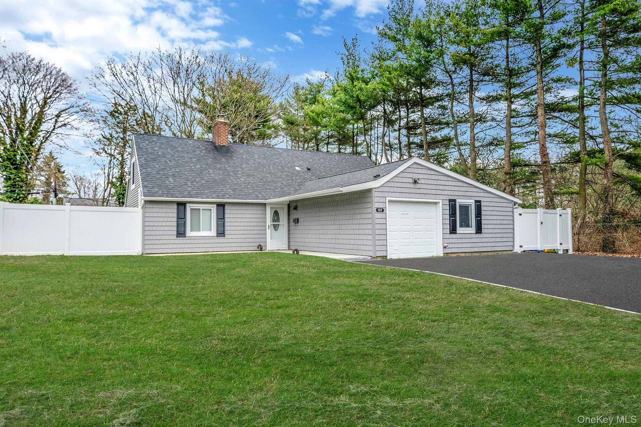 157 Serpentine Lane, Islip, NY, 3 Bedrooms Bedrooms, 10 Rooms Rooms,3 BathroomsBathrooms,Residential,For Rent,Serpentine,0,980272 157 Serpentine Lane, Islip, NY, 3 Bedrooms Bedrooms, 10 Rooms Rooms,3 BathroomsBathrooms,Residential,For Rent,Serpentine,0,980272