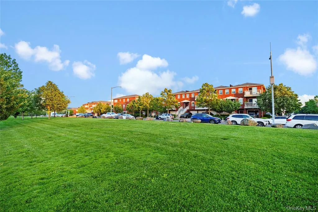 3-17 Endeavor Place, New York, NY, 3 Bedrooms Bedrooms, 9 Rooms Rooms,2 BathroomsBathrooms,Residential,For Rent,Endeavor,0,980281 3-17 Endeavor Place, New York, NY, 3 Bedrooms Bedrooms, 9 Rooms Rooms,2 BathroomsBathrooms,Residential,For Rent,Endeavor,0,980281
