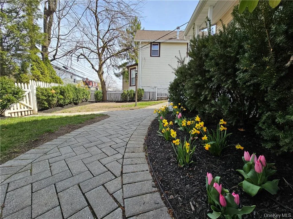 Professionally Landscaped Professionally Landscaped
