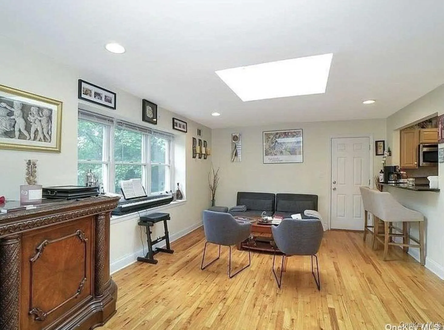 1012 Old Northern Boulevard, North Hempstead, NY, 2 Bedrooms Bedrooms, 4 Rooms Rooms,2 BathroomsBathrooms,Residential Lease,For Rent,Old Northern,0,980293 1012 Old Northern Boulevard, North Hempstead, NY, 2 Bedrooms Bedrooms, 4 Rooms Rooms,2 BathroomsBathrooms,Residential Lease,For Rent,Old Northern,0,980293