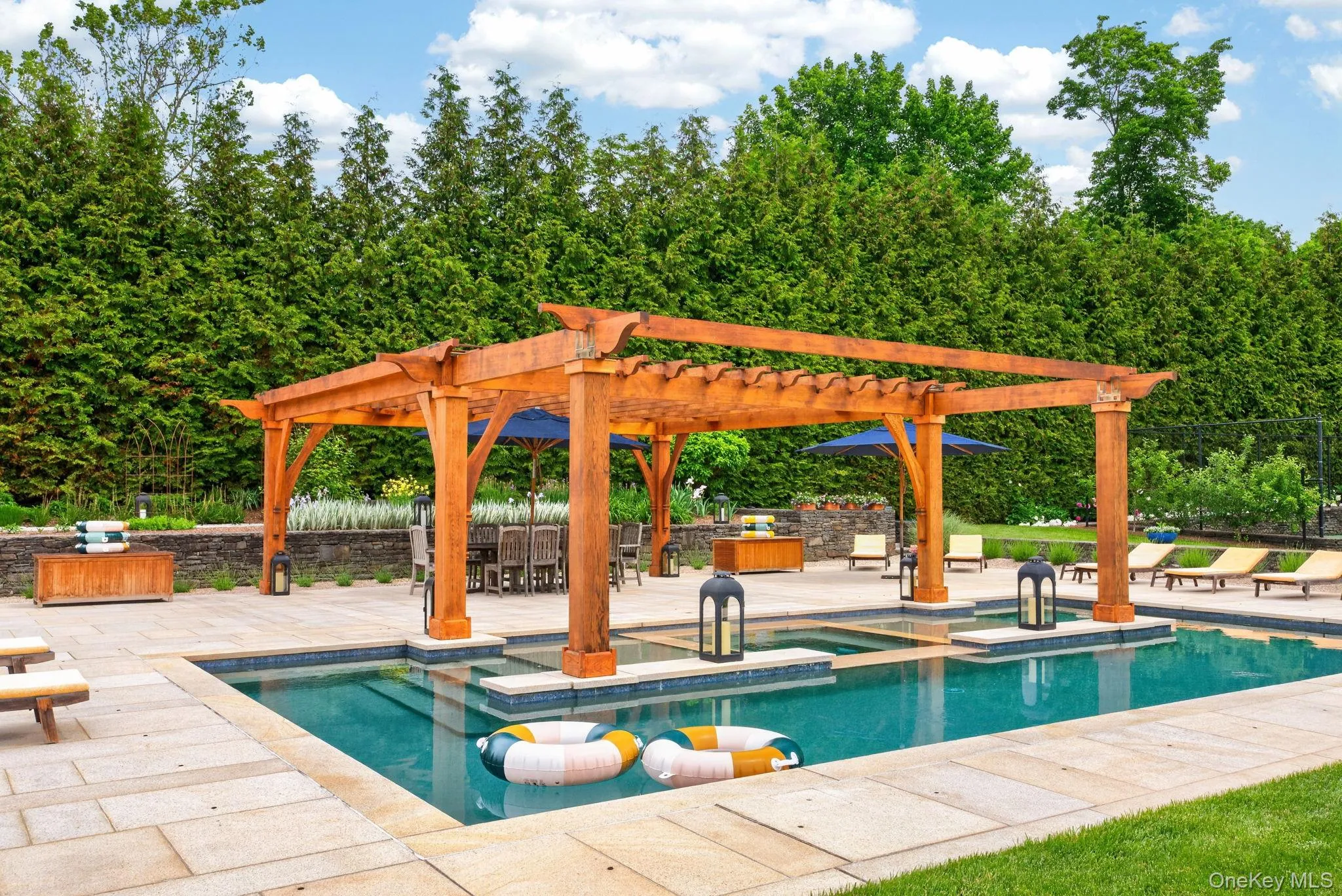 Custom Pergola Custom Pergola