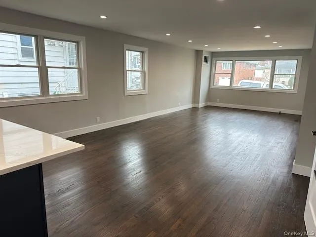 7 Linwood Road, North Hempstead, NY, 3 Bedrooms Bedrooms, 6 Rooms Rooms,2 BathroomsBathrooms,Residential Lease,For Rent,Linwood,0,980353 7 Linwood Road, North Hempstead, NY, 3 Bedrooms Bedrooms, 6 Rooms Rooms,2 BathroomsBathrooms,Residential Lease,For Rent,Linwood,0,980353