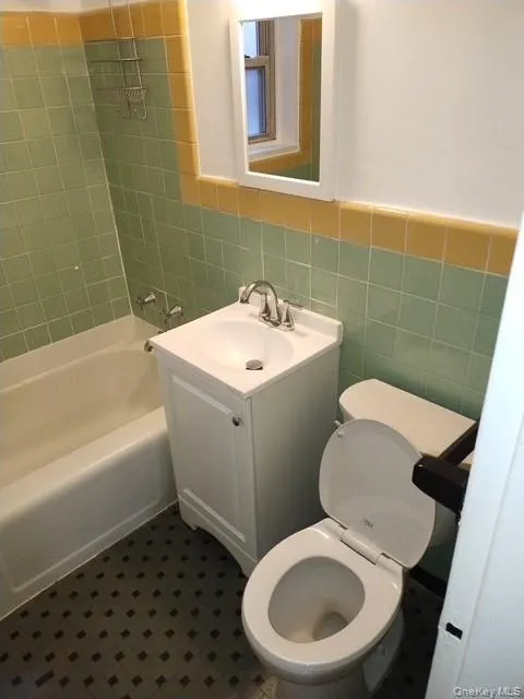 320 S Broadway, Greenburgh, NY, 1 Bedroom Bedrooms, 3 Rooms Rooms,1 BathroomBathrooms,Residential Lease,For Rent,S Broadway,0,980361 320 S Broadway, Greenburgh, NY, 1 Bedroom Bedrooms, 3 Rooms Rooms,1 BathroomBathrooms,Residential Lease,For Rent,S Broadway,0,980361